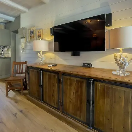 Le Petit Bijou 2pers Wifi Ac Apartment